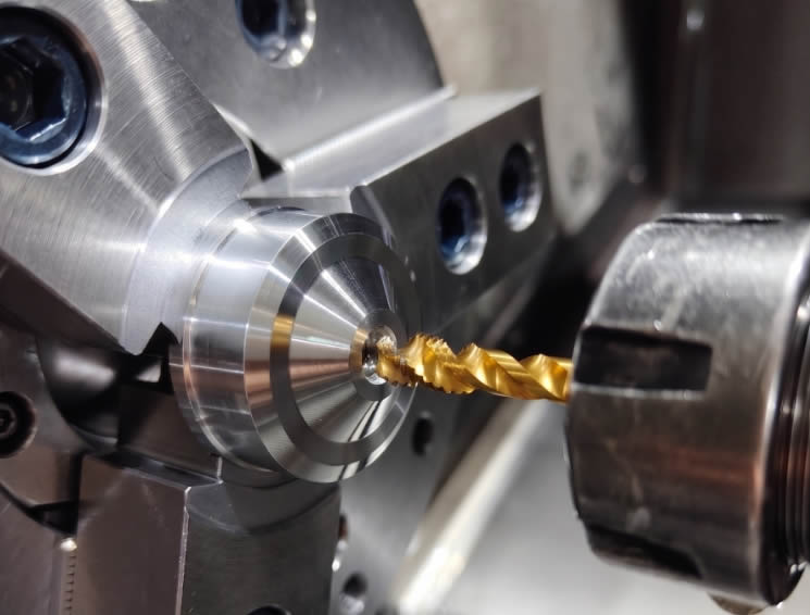 CNC 攻牙加工:公制・英制・特殊牙型
